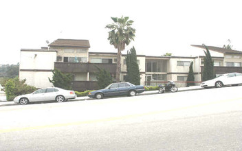 118 San Pascual Ave in Los Angeles, CA - Building Photo - Building Photo