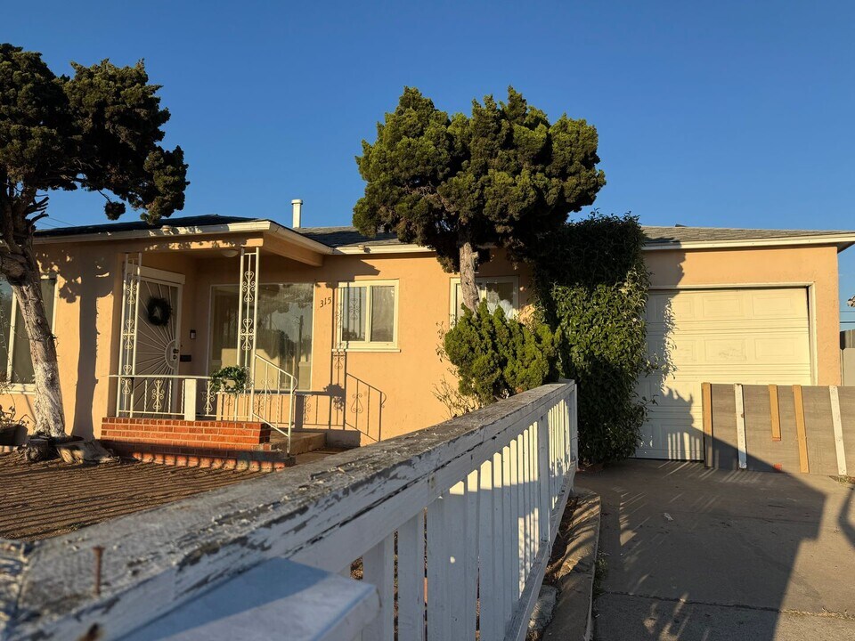 315 S 36th St in San Diego, CA - Building Photo