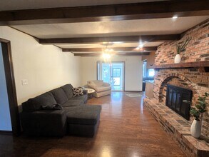 3345 S Jefferson Ave in Springfield, MO - Building Photo - Building Photo