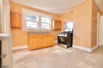 180 Hobson St in Newark, NJ - Building Photo - Building Photo