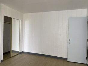 2509 Ala Wai Blvd, Unit 703 in Honolulu, HI - Building Photo - Building Photo