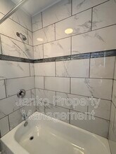 2914 W 64th St in Chicago, IL - Building Photo - Building Photo