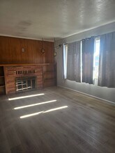 3865 Sturdivant Ave in Klamath Falls, OR - Building Photo - Building Photo