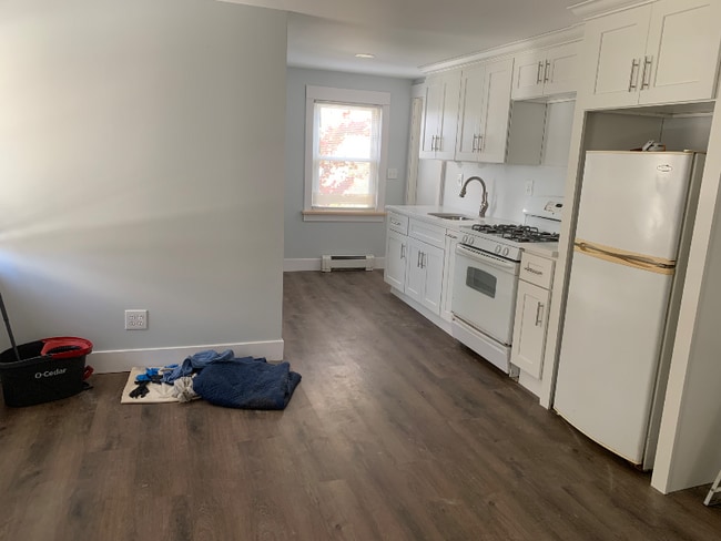 4 Bay Front Dr in Baldwin, NY - Building Photo - Building Photo