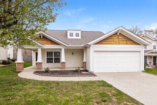 2437 Pleasant Springs Ln in Nashville, TN - Building Photo
