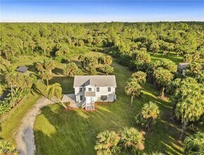 260 13th St SW in Naples, FL - Building Photo - Building Photo