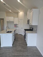 3701 Lynne Ave in Edmond, OK - Building Photo - Building Photo