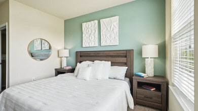 Springs At Six Mile Cypress in Ft. Myers, FL - Foto de edificio - Building Photo