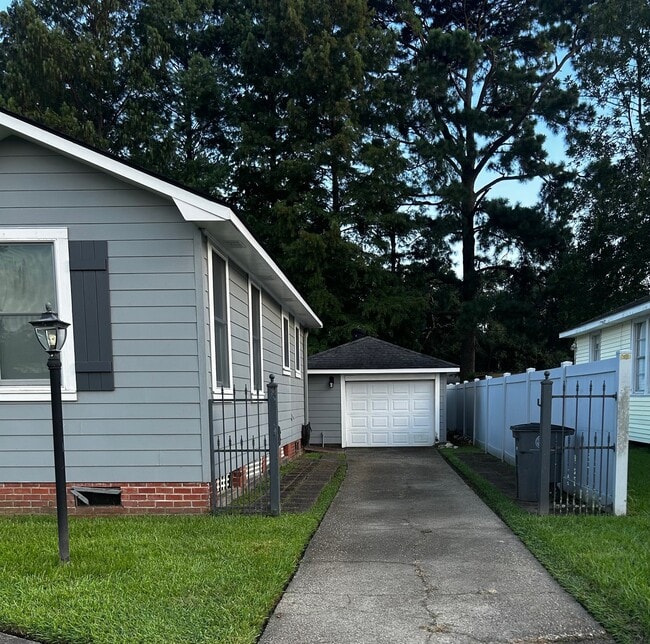 3330 Claycut Rd in Baton Rouge, LA - Building Photo - Building Photo