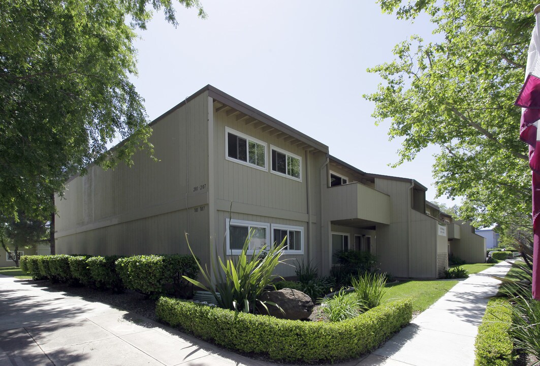 Aggie Square Apartments in Davis, CA - Building Photo