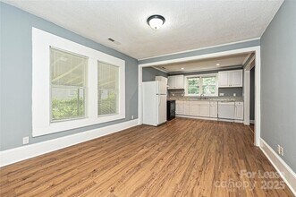 419 Lakewood Ave in Charlotte, NC - Building Photo - Building Photo