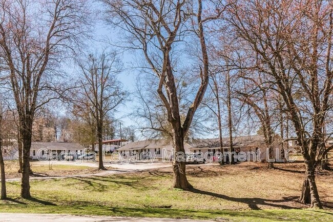 1702 Faulkner Dr in Commerce, GA - Building Photo - Building Photo