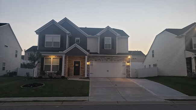 413 Marietta Ln in Duncan, SC - Building Photo - Building Photo