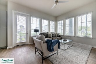 4902 Cosmos Cir, Unit 119 in Wimauma, FL - Foto de edificio - Building Photo