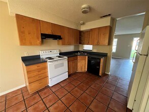 304 Highland Estates Dr in Round Rock, TX - Building Photo - Building Photo