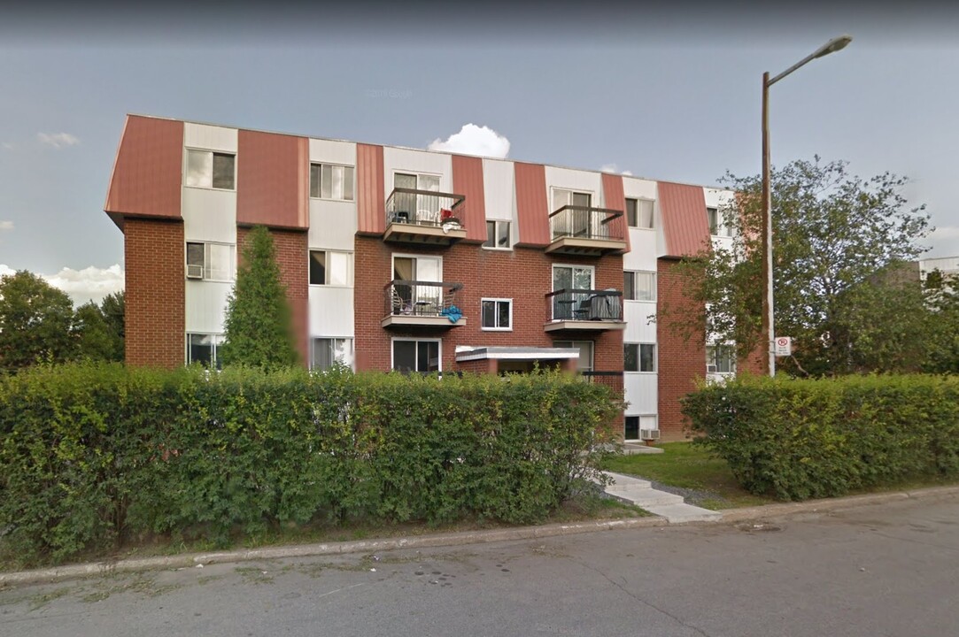 236 Turcotte Tsse in Longueuil, QC - Building Photo