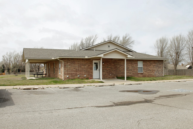 Havenwest Apartments in El Reno, OK - Building Photo - Building Photo