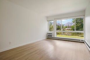 Tantra Lake in Boulder, CO - Building Photo