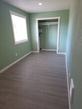 87675 US-101 in Florence, OR - Foto de edificio - Building Photo