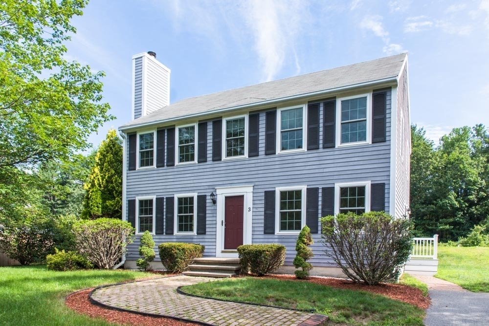 3 Crabtree Ln in Shirley, MA - Foto de edificio