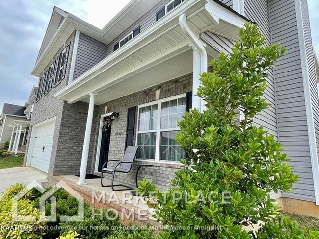 1129 Cloud View Dr in Powell, TN - Building Photo - Building Photo