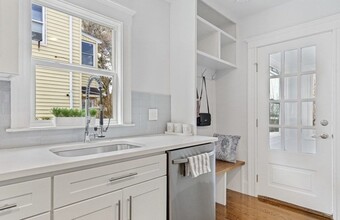 109 Varnum St in Arlington, MA - Building Photo - Building Photo