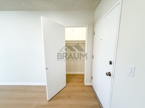 19405 Haynes St, Unit 8 in Los Angeles, CA - Building Photo - Building Photo