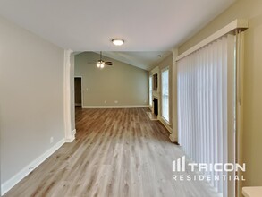 1530 Reynolds Forest Dr in Winston-Salem, NC - Building Photo - Building Photo