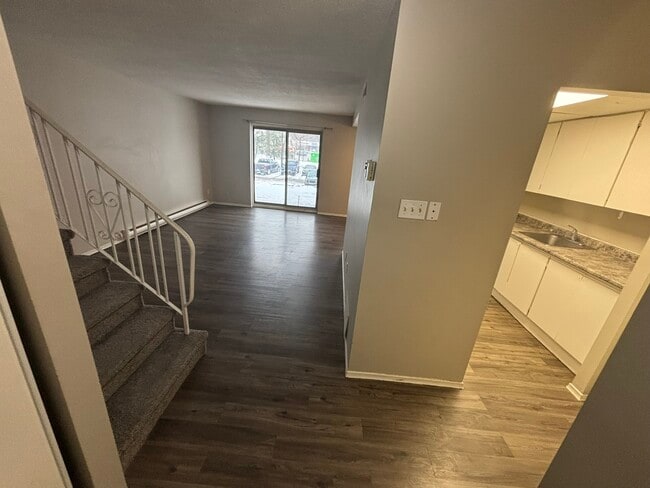 457 Albert St in Waterloo, ON - Building Photo - Building Photo