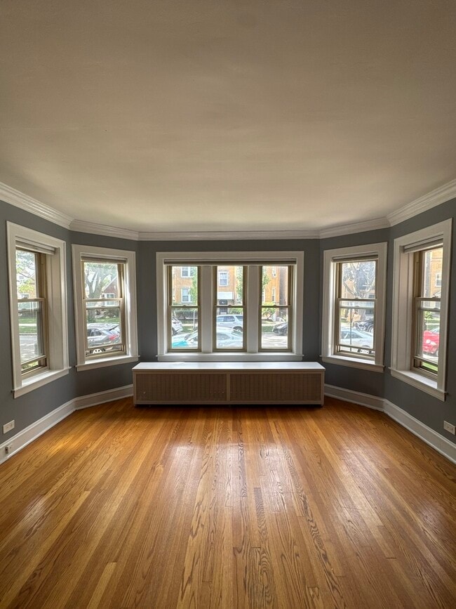 5741 N Washtenaw Ave in Chicago, IL - Building Photo - Building Photo