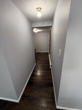 169 Fifty Acre Rd S, Unit 1 in Smithtown, NY - Foto de edificio - Building Photo