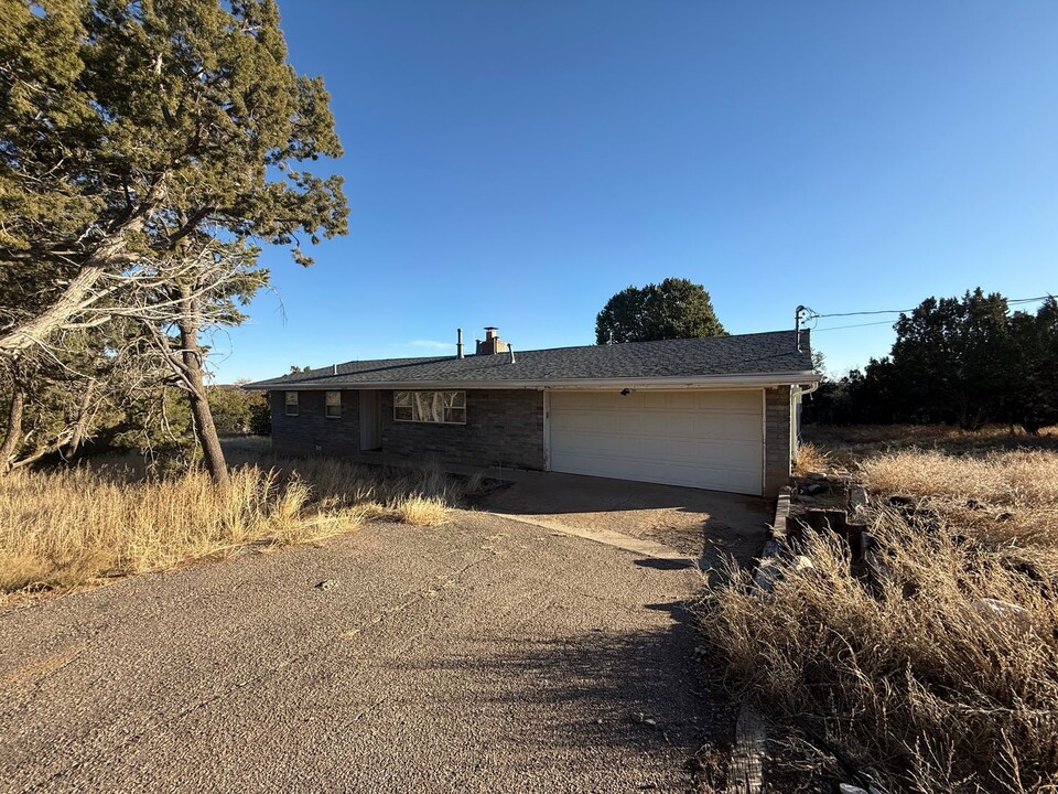 53 Saddle Spur Trail in Edgewood, NM - Building Photo