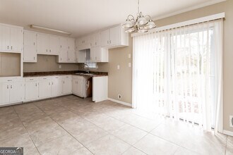 892 Oak Dr in Riverdale, GA - Building Photo - Building Photo