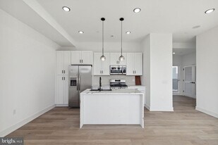 2449 N 2nd St in Philadelphia, PA - Building Photo