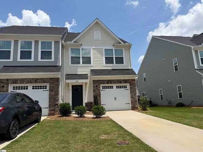 218 Hipps Crossing Dr