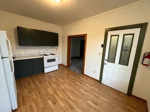 5 S 63rd Ave W in Duluth, MN - Building Photo - Building Photo