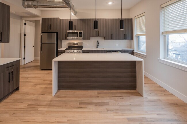 Caldwell Village in Caldwell, NJ - Foto de edificio - Interior Photo