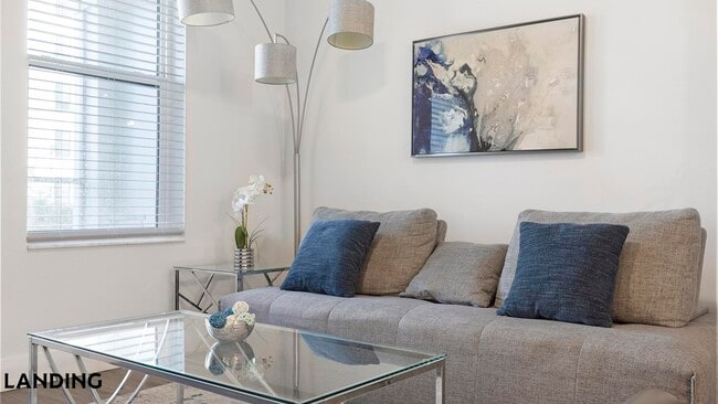 4950 W Prescott St, Unit 5112 in Tampa, FL - Foto de edificio - Building Photo