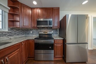 529 Fox Run Ln in Carmel, NY - Building Photo - Building Photo