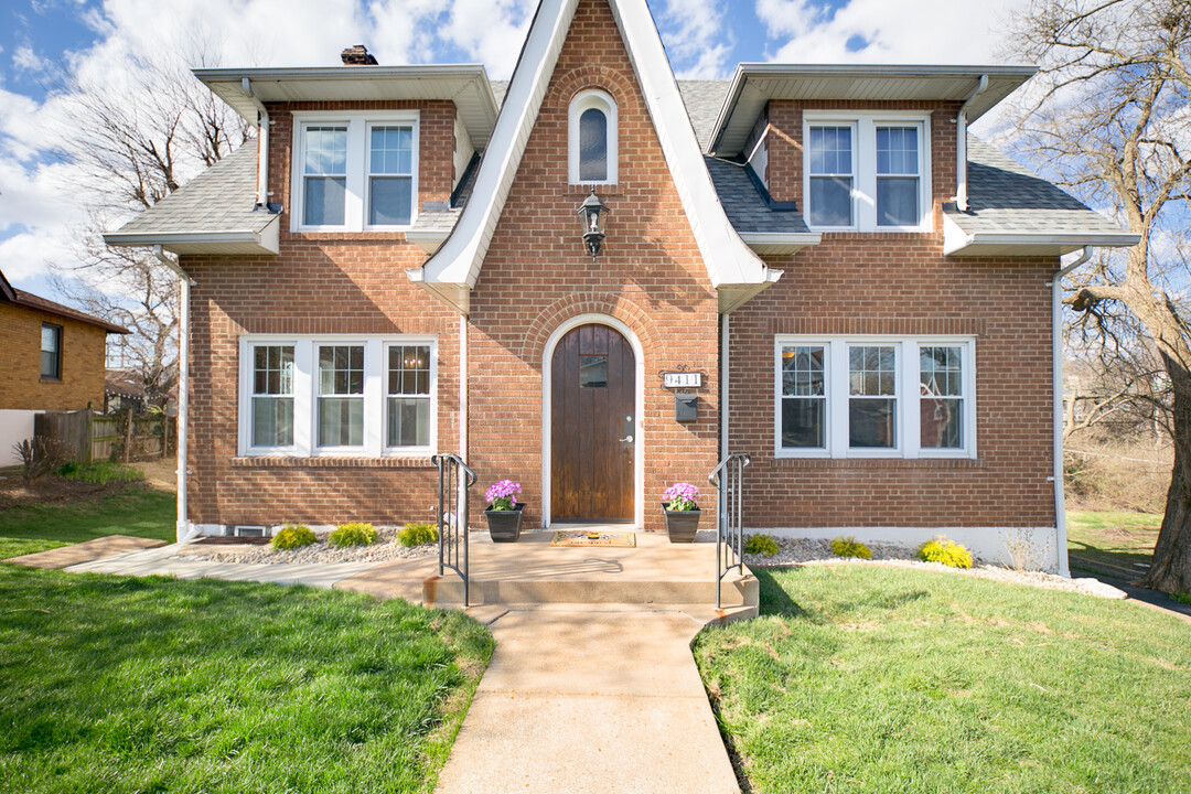 9411 Sterling Plz, Unit Sterling Place Affton in Affton, MO - Foto de edificio