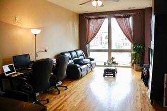 2025 S Indiana Ave in Chicago, IL - Building Photo - Building Photo