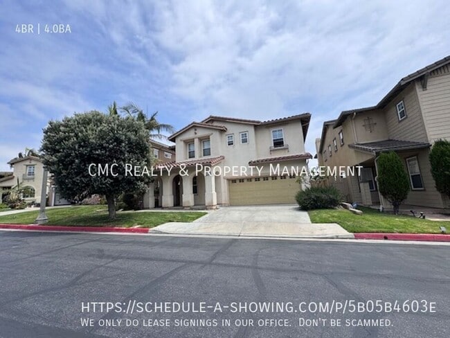 2541 Hillcrest St in Signal Hill, CA - Building Photo - Building Photo