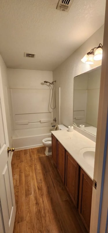 8526 Chickasaw Bluff in Converse, TX - Foto de edificio - Building Photo