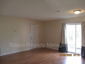 232 Elwood St in Suisun City, CA - Building Photo - Building Photo