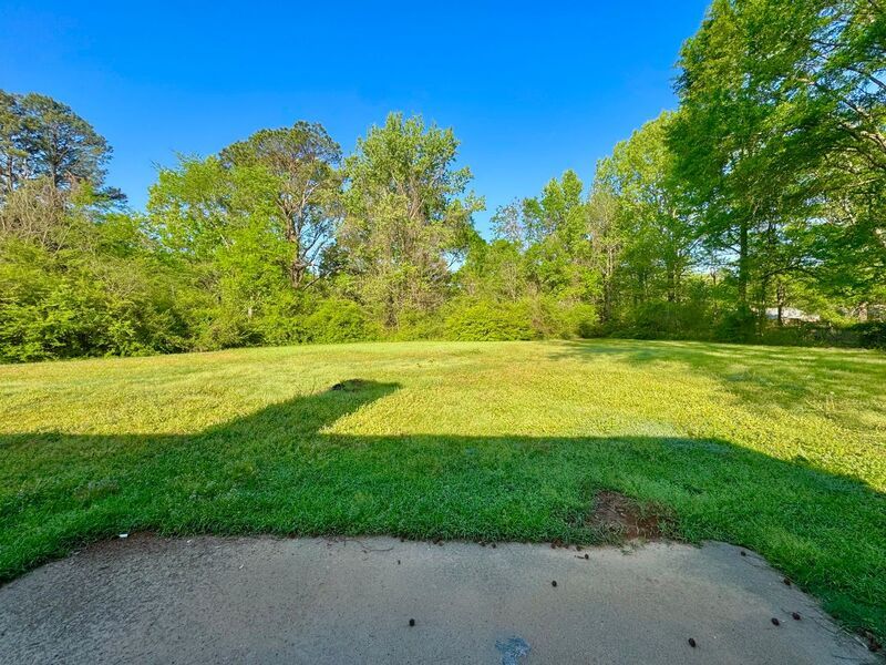 5817 Wilshire Dr in Texarkana, TX - Building Photo