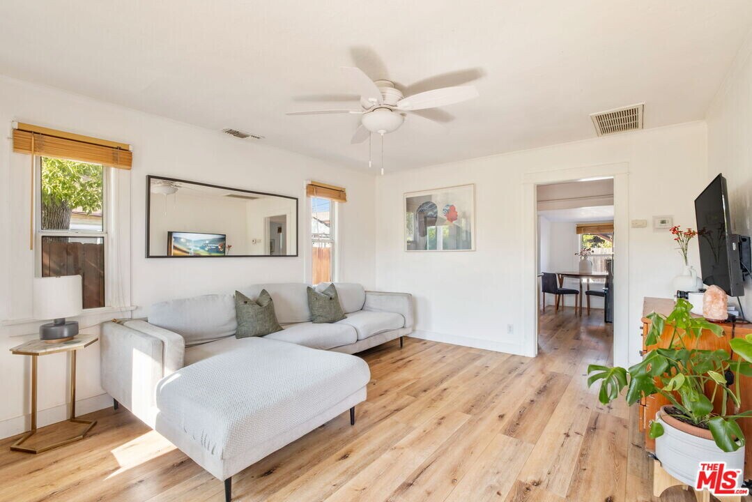 414 Raymond Dr in Pasadena, CA - Building Photo