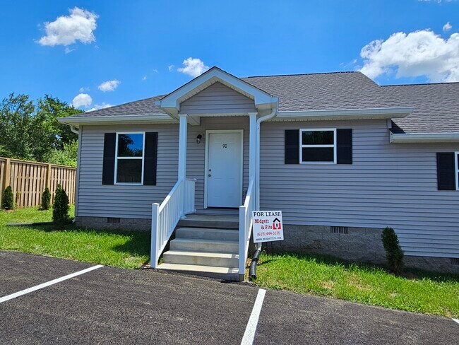 615 E Main St, Unit 20-40 Sunrise Lane in Hartsville, TN - Building Photo - Building Photo