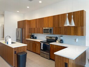 The Hillsborough in Raleigh, NC - Building Photo - Building Photo