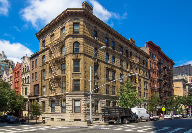 1340 Madison Ave in New York, NY - Building Photo - Building Photo