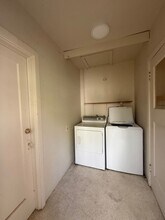 324 University Ave in Davis, CA - Building Photo - Building Photo